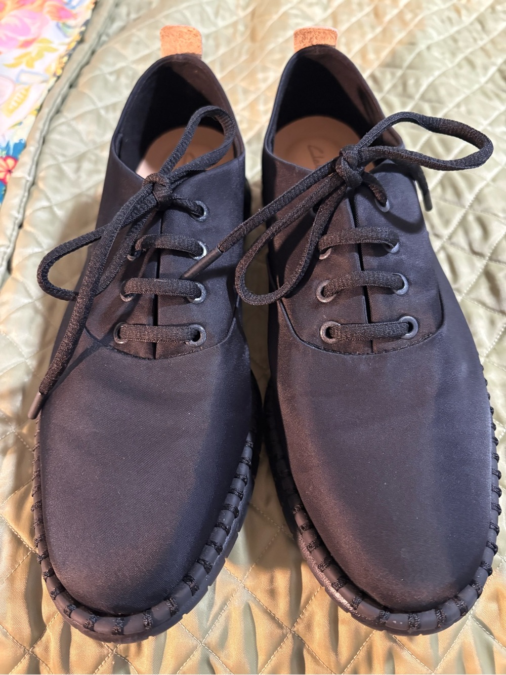 Clarks Women's Black Lace-Up Casual Flats